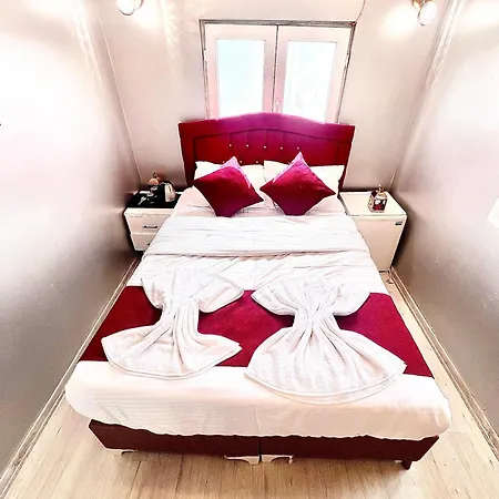 Taksim Hotel apartamentowy 3*