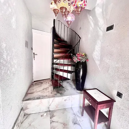 Taksim Apartahotel 3*