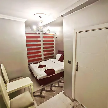Taksim Apartahotel 3*